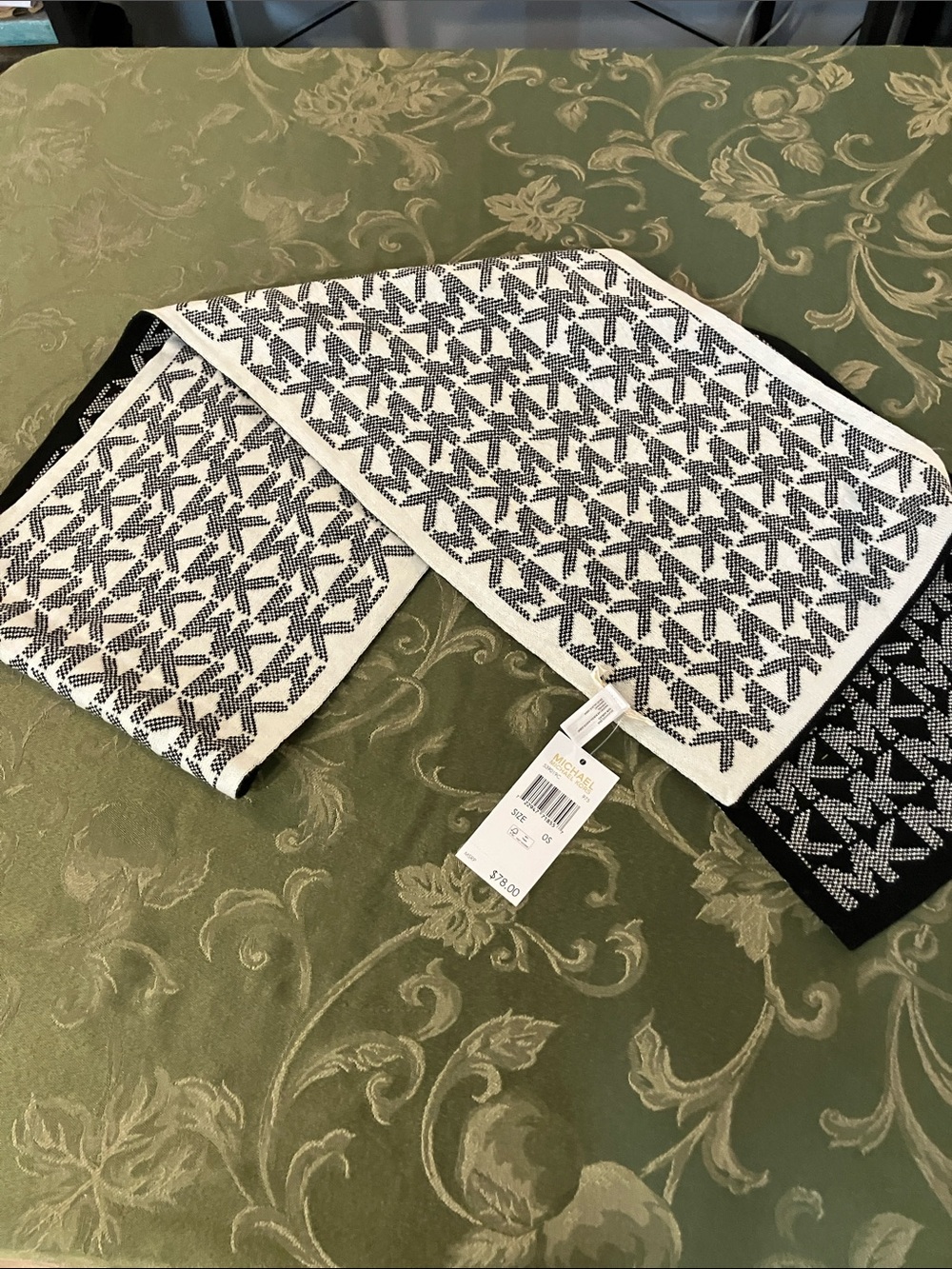 Michael Kors Black & White Logo Knit Scarf